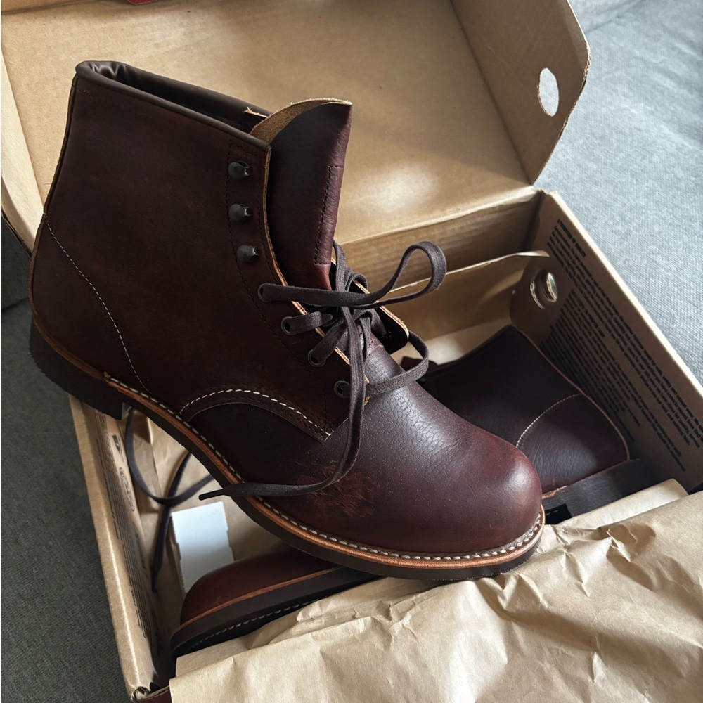 Red Wing Blacksmith Mens’s 6-inch boots in Briar Old Slick Leather - size 11 - Picture 3 of 6